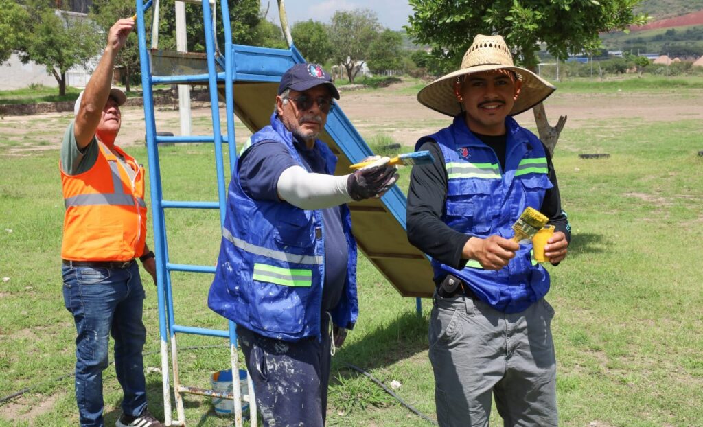 Barrio de La Cruz recibe 130 atenciones municipales