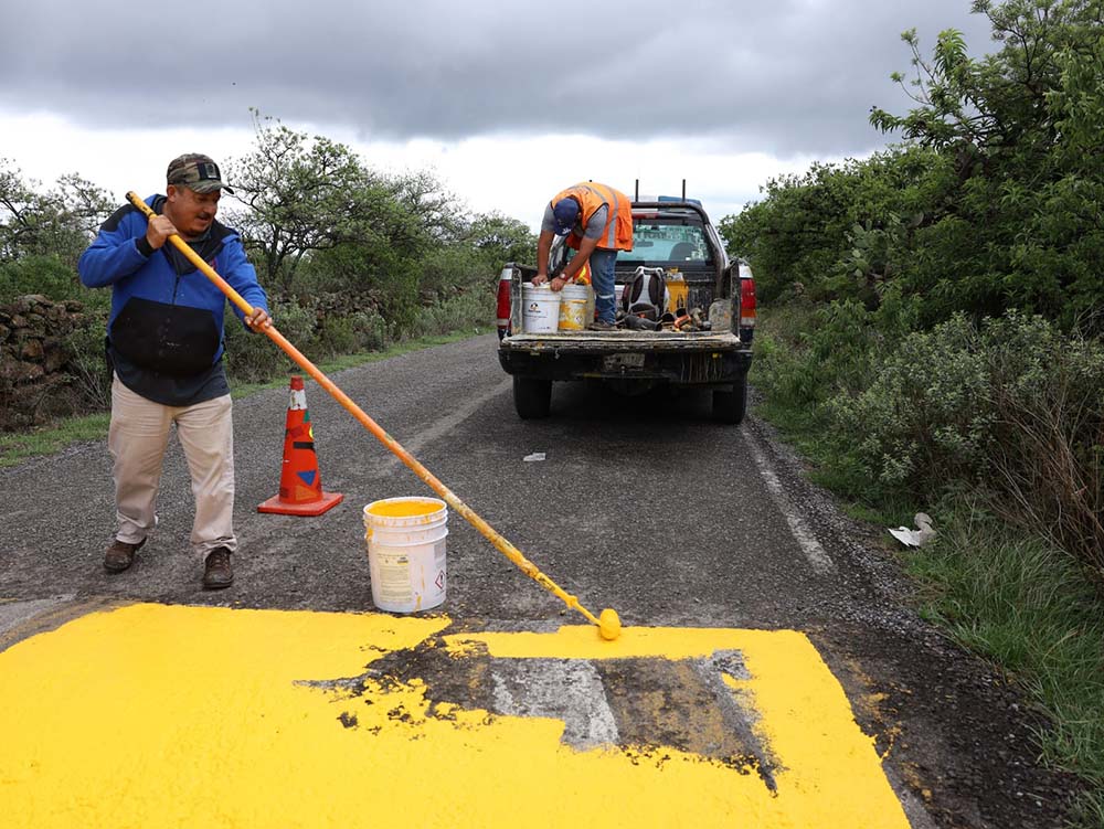 San Juan lleva apoyos a familias de Buenavista