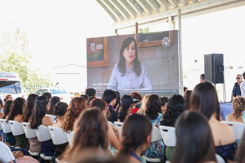UAQ gradúa 89 bachilleres en Pedro Escobedo