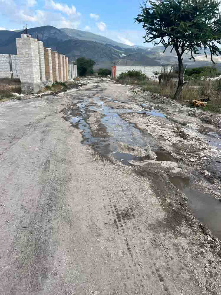 El Vergel denuncia drenaje colapsado y abandono oficial