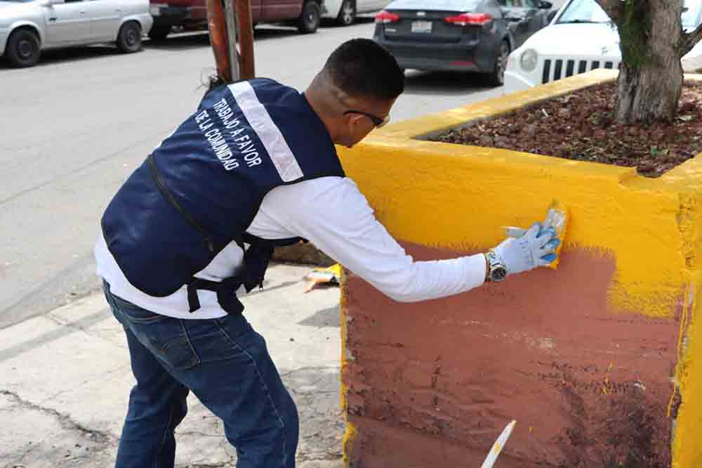 299 infractores rehabilitan 18 espacios en Querétaro