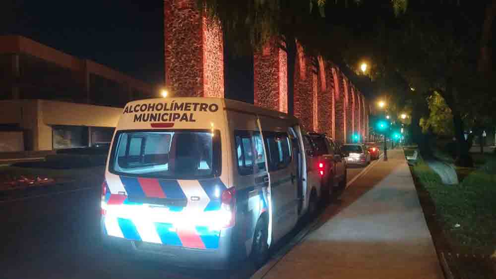 Alcoholímetro deja 34 detenidos en Querétaro