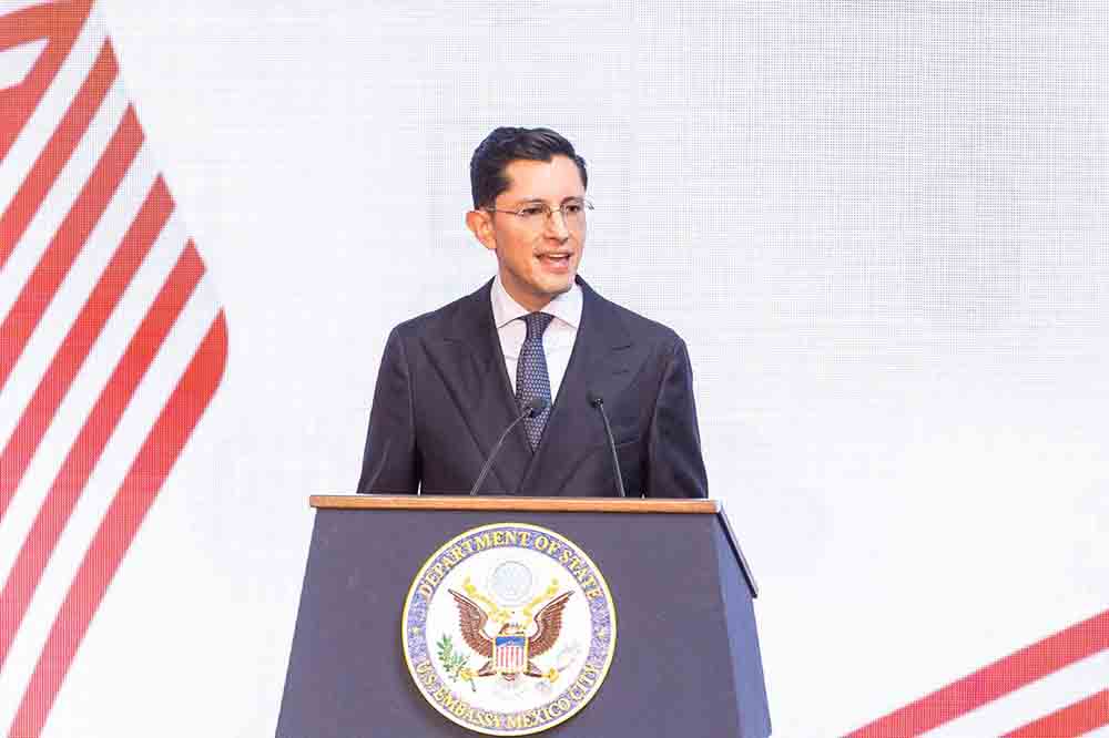 Kuri asiste a 250 aniversario estadounidense en Embajada