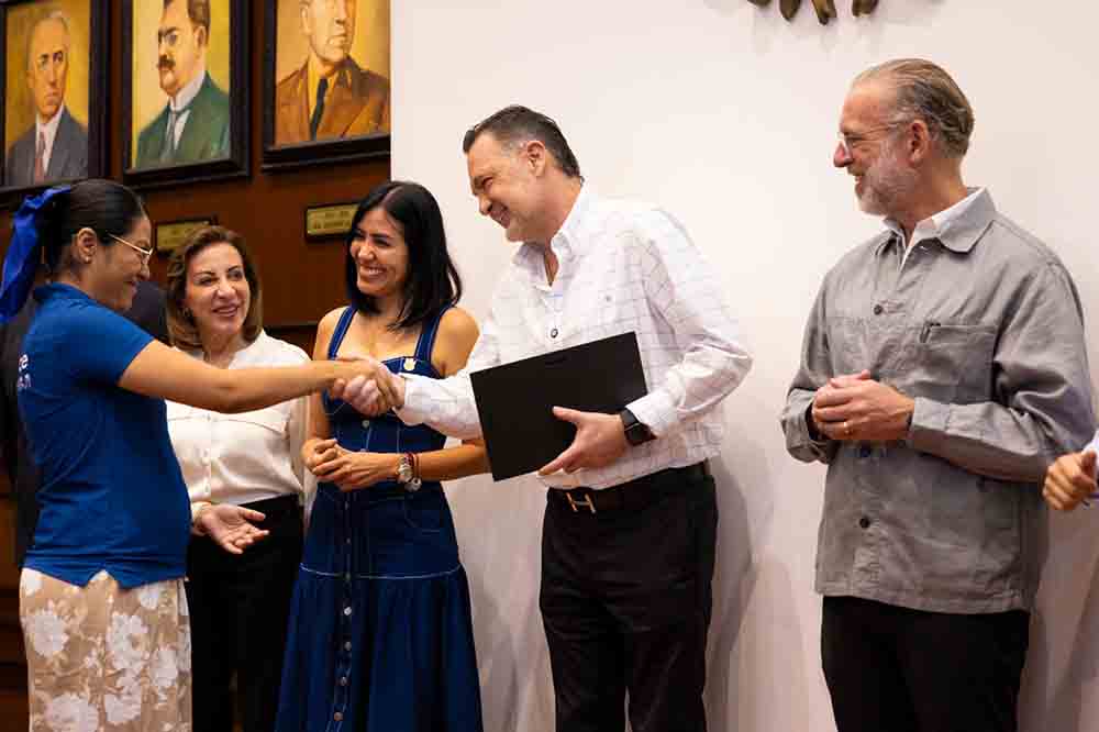 Querétaro reconoce 20 empresas incluyentes por 155 empleos