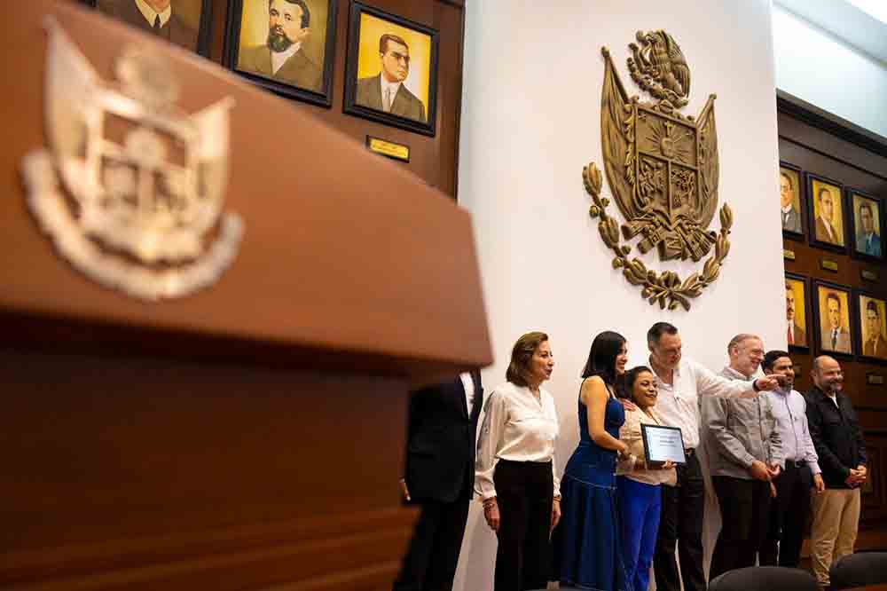 Querétaro reconoce 20 empresas incluyentes por 155 empleos