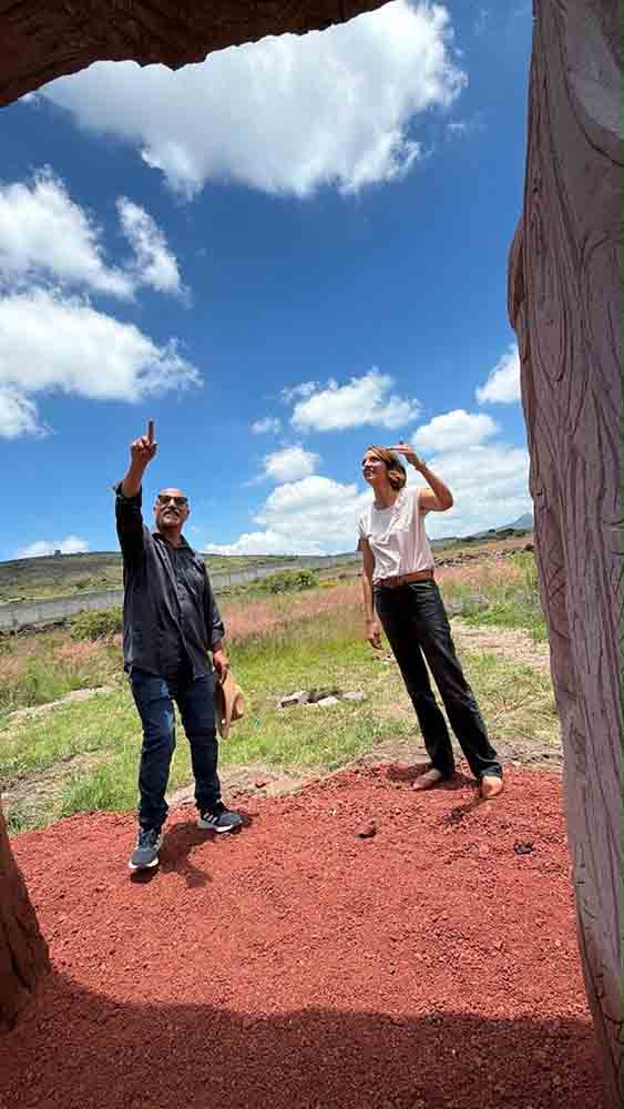 Expone Rubén Maya obra escultórica a pie de carretera