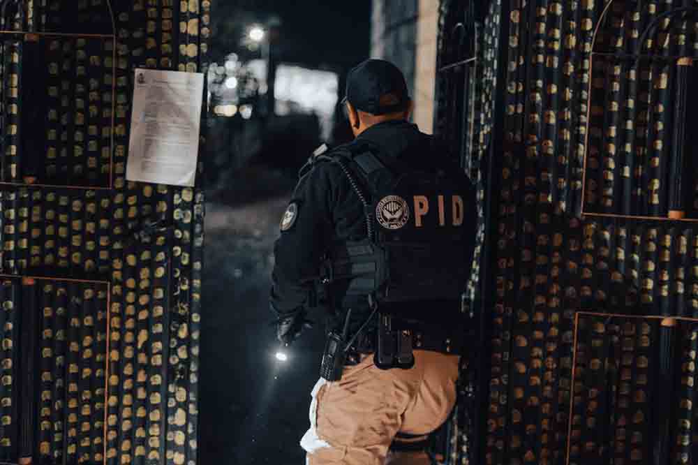 Diez cateos dejan siete detenidos en San Juan