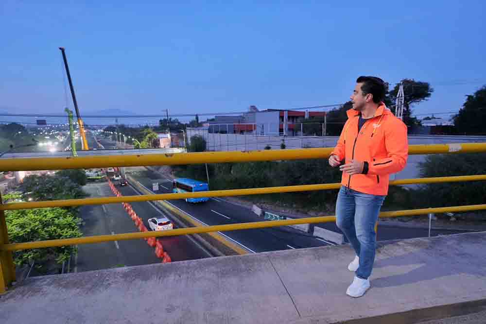 170 auxiliares agilizan Bernardo Quintana por tren