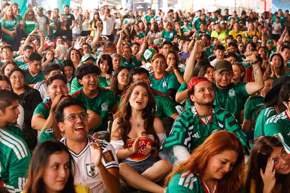 MéxicQ supera 160 mil y cierra saldo blanco