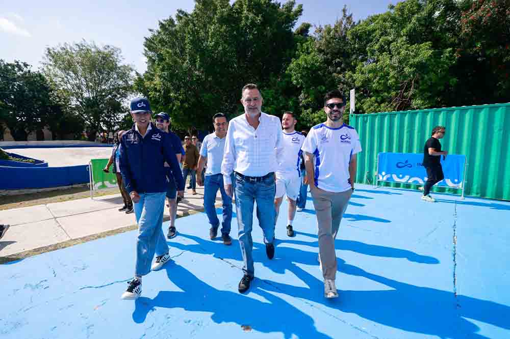 Oribe inspira a jóvenes en clínica Indereq Querétaro
