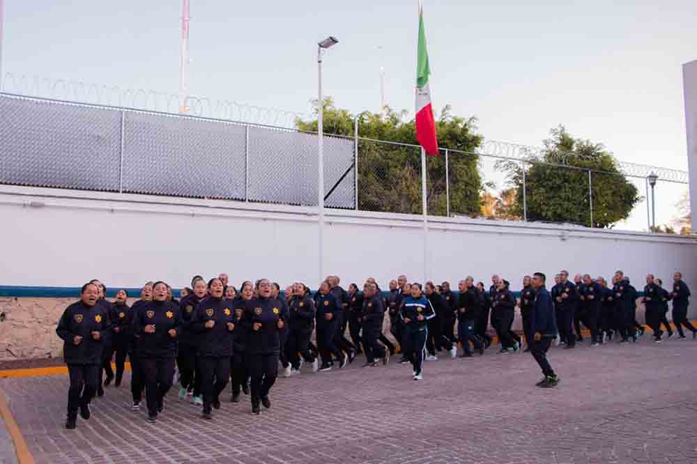 Querétaro suma 97 policías y agentes en 2026