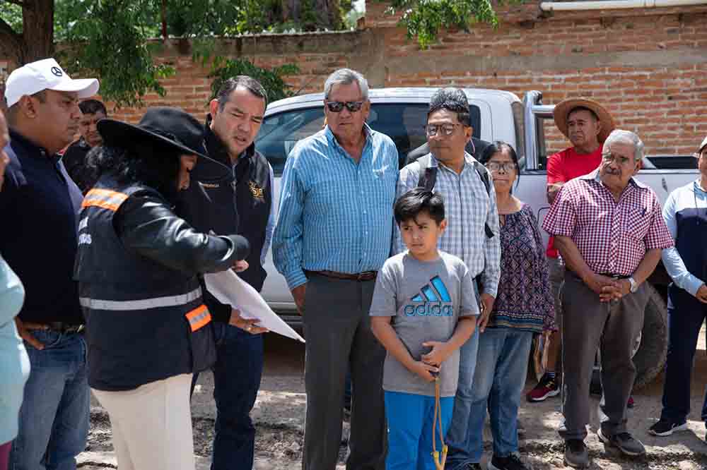 Arranca rehabilitación de calle Hacienda de Torrecillas en La Llave