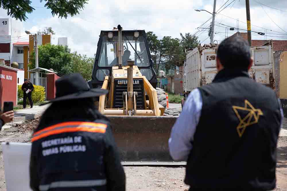 Arranca rehabilitación de calle Hacienda de Torrecillas en La Llave