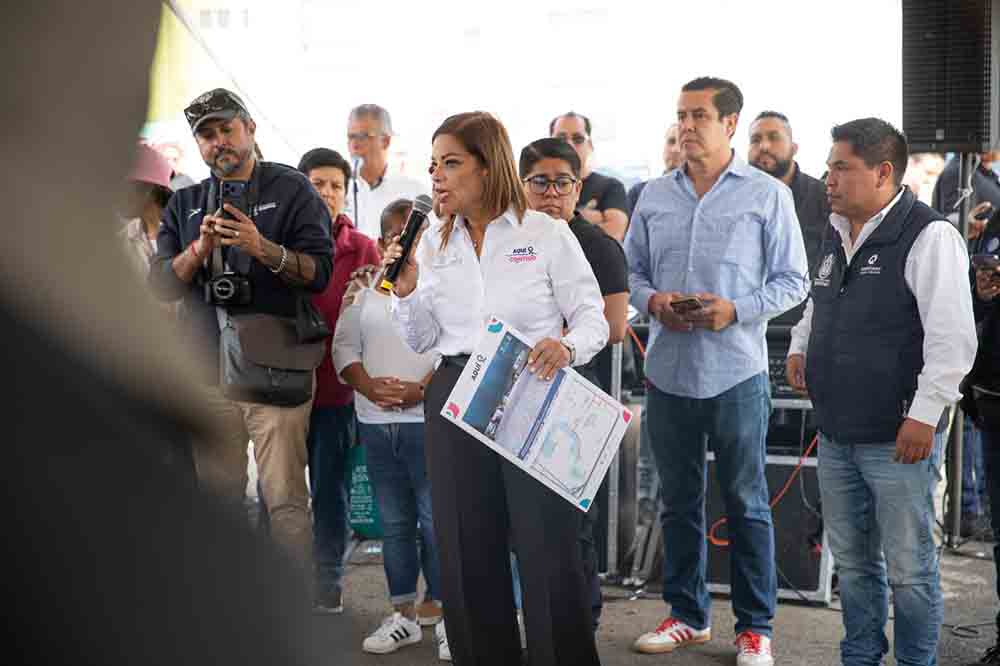Gobernador entrega 8.8 km rehabilitados en San Juan