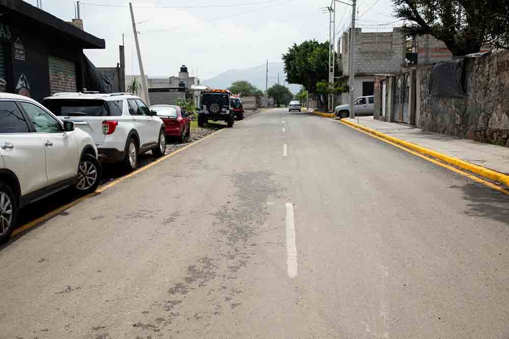 Gobernador entrega 8.8 km rehabilitados en San Juan