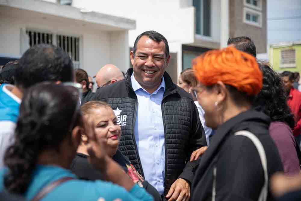 Gobernador entrega 8.8 km rehabilitados en San Juan