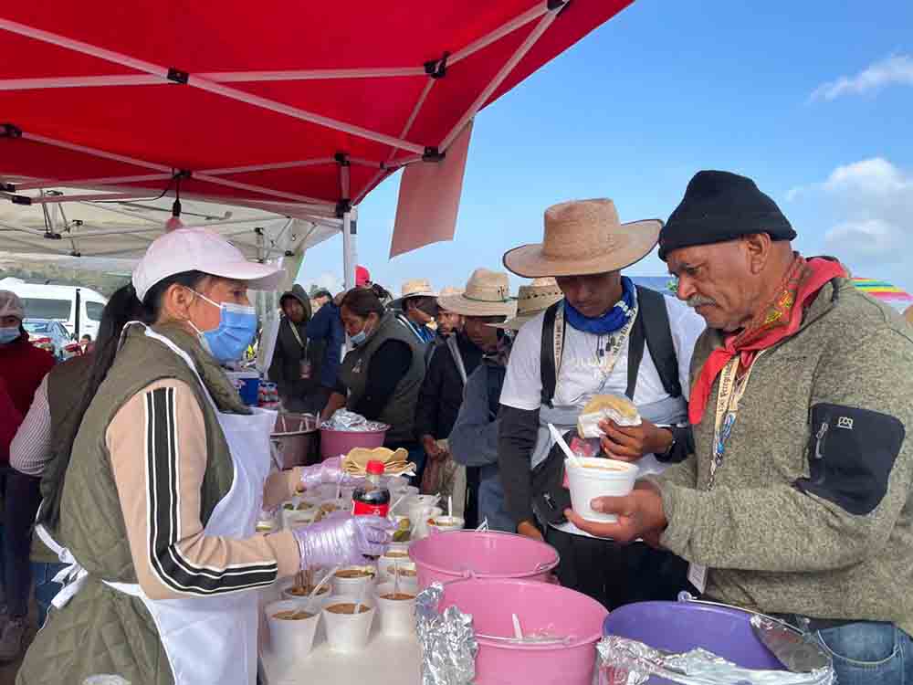 Tolimán acompaña peregrinos al Tepeyac con saldo blanco
