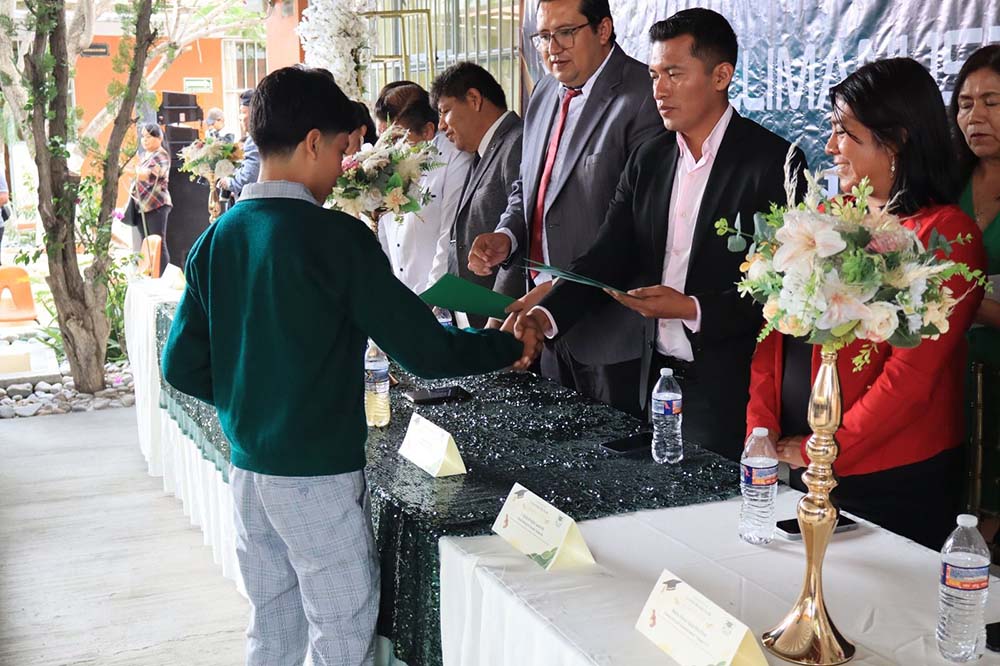 San Pablo gradúa generación 2023–2026 de secundaria Tollimani