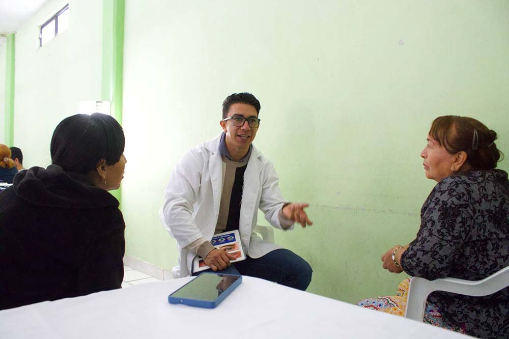 San Pedro Ahuacatlán recibe 200 atenciones municipales