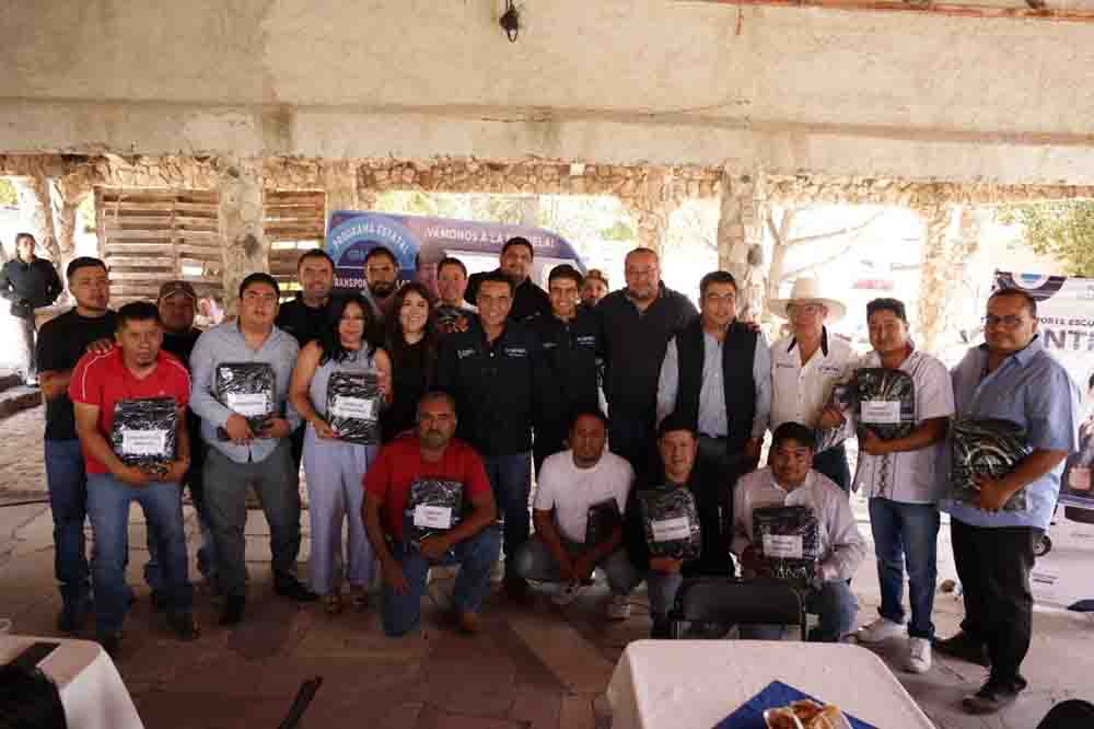 Querétaro fortalece transporte escolar para 10,872 estudiantes