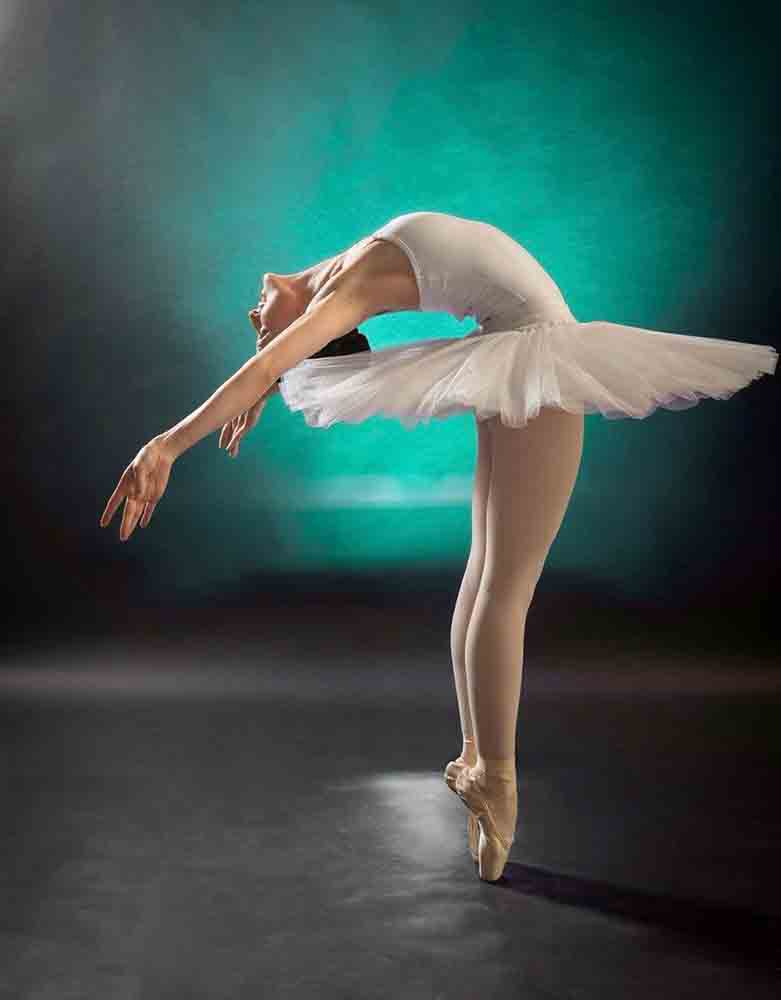 Bailarina queretana gira por cuatro países