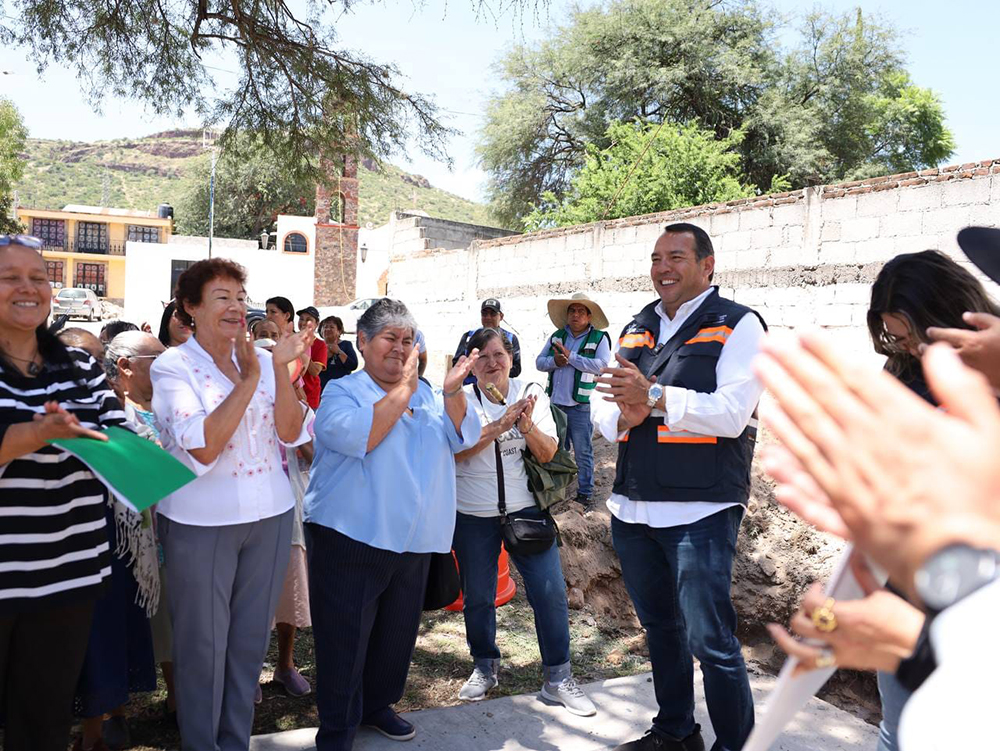 Casa Blanca recibe techumbre de 1.6 mdp