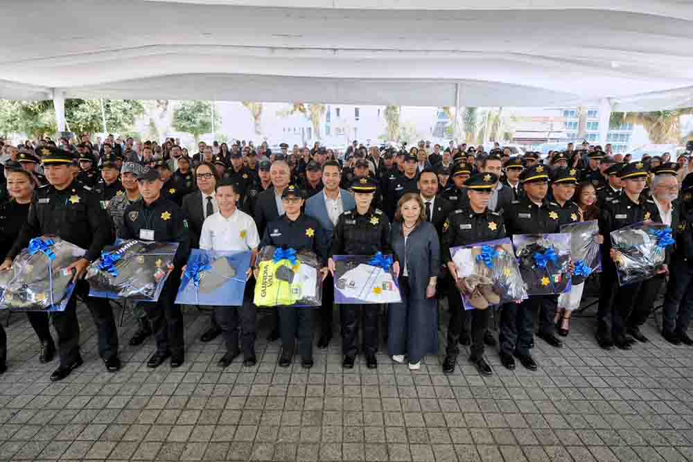 Querétaro equipa policía con 64 mdp