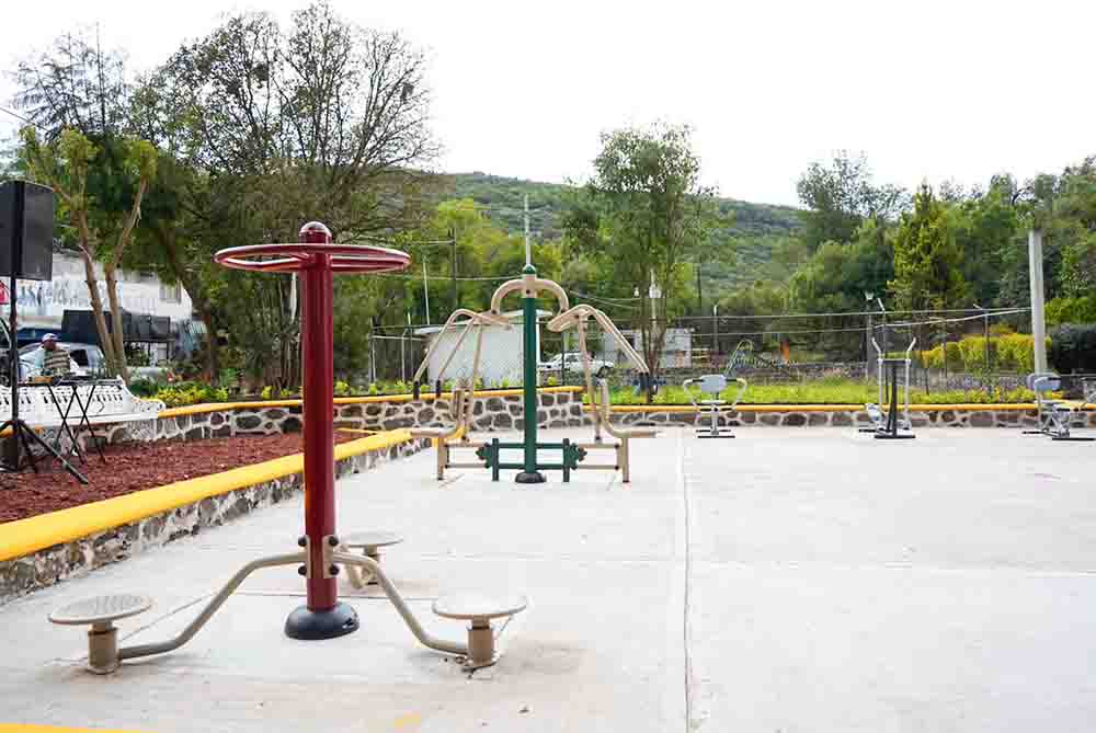 Escolásticas recibe gimnasio y nueva obra