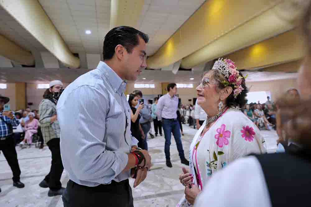 Felifer reconoce a 3,500 adultos mayores
