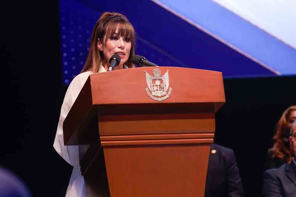 Reconoce Gobernador a las y a los profesionistas del año 2025
