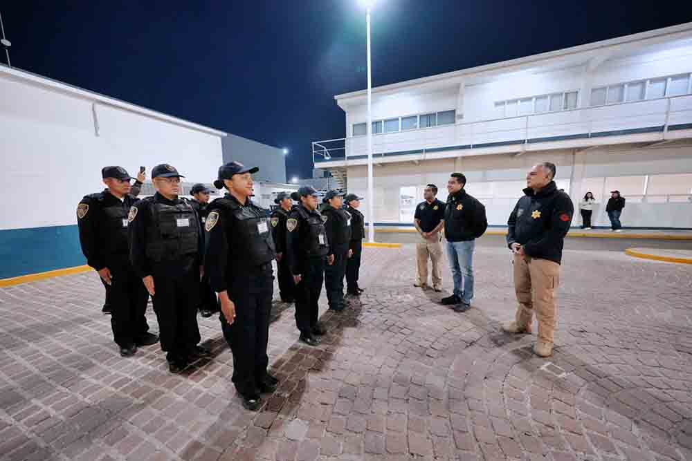 Felifer supervisa formación policial queretana desde 5:30