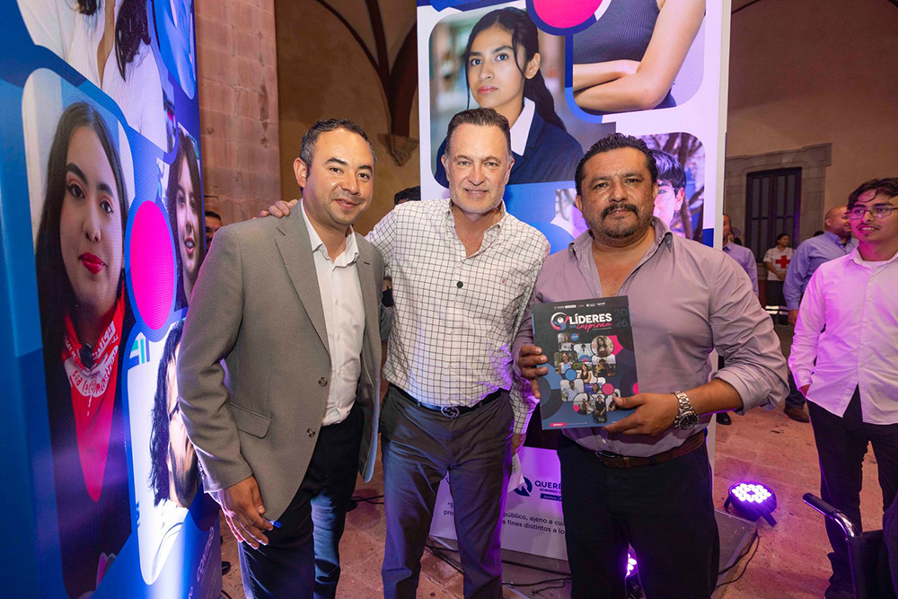 Querétaro presenta revista con 50 líderes juveniles