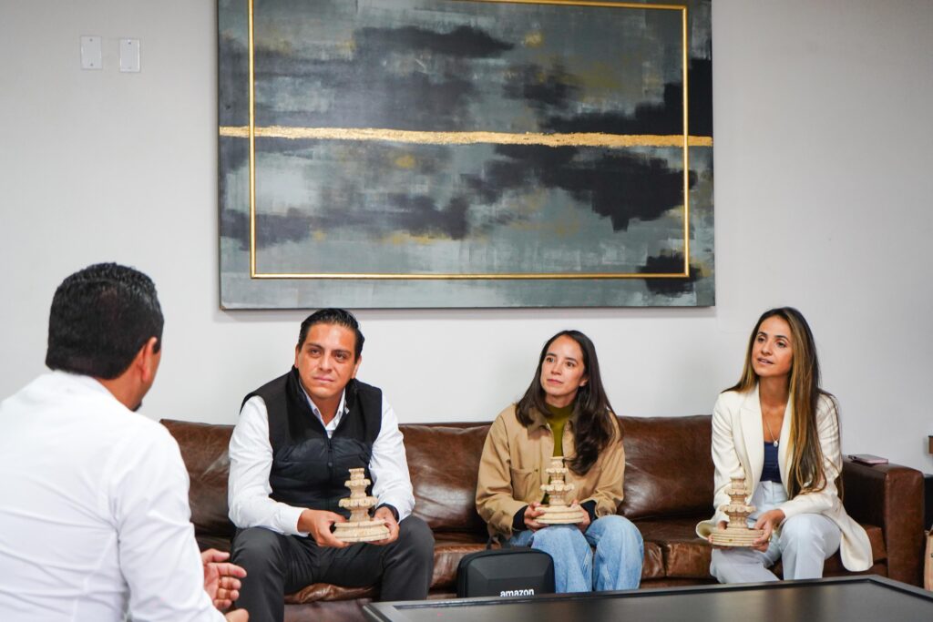 Pedro Escobedo y Amazon impulsan proyectos sustentables