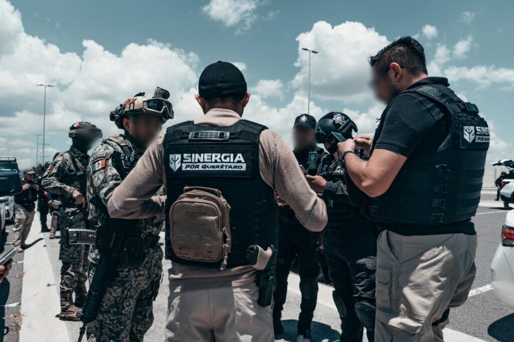 Cateos simultáneos dejan siete detenidos en Querétaro