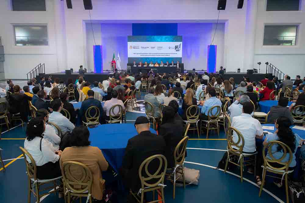 Querétaro capacita evaluadores de salud de ocho estados