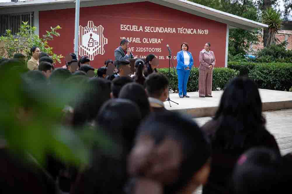 San Juan inicia clases con 45 mil alumnos