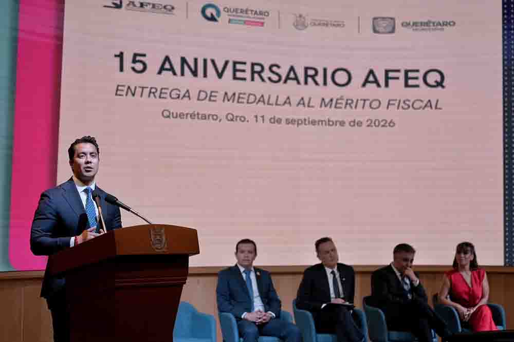 Felifer Macías reconoce aportación de fiscalistas