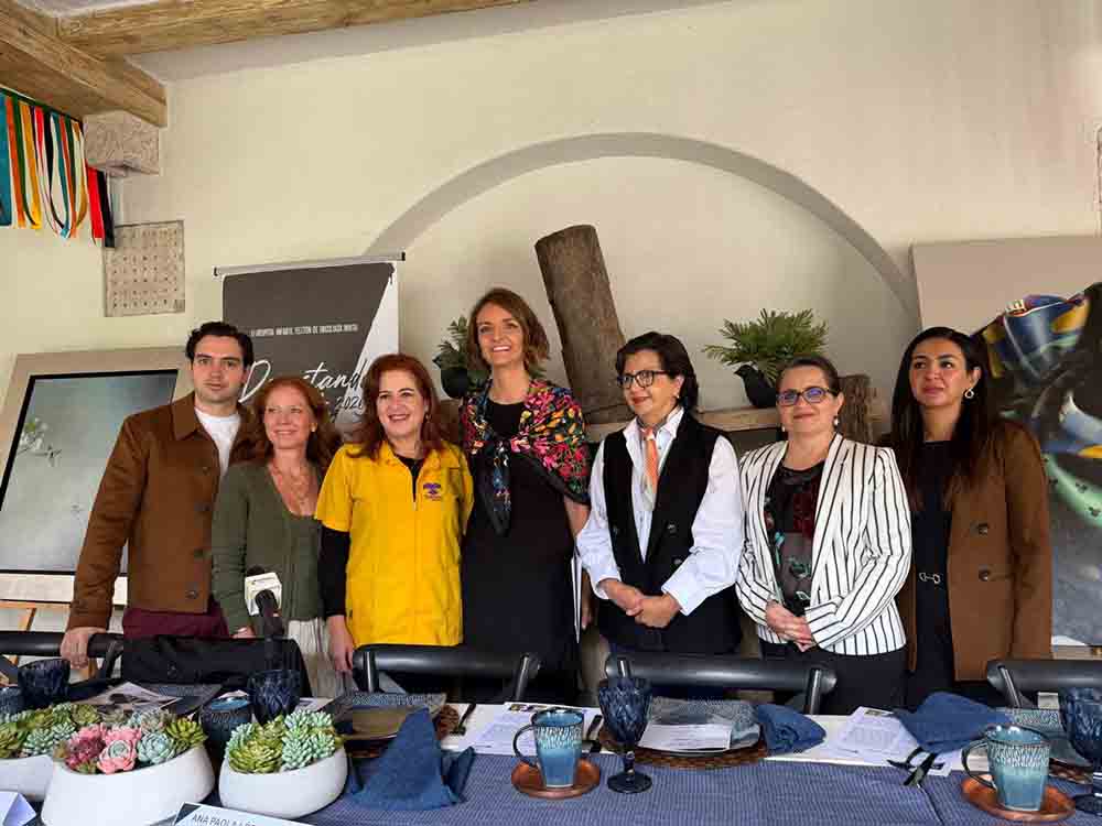 Presentación de Degustando el Arte a beneficio de pacientes del HITO