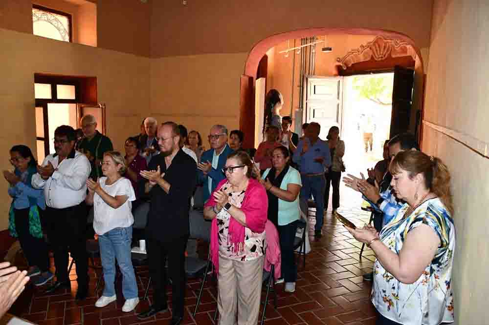 CROMEQ homenajea al cronista Alfonso Camacho