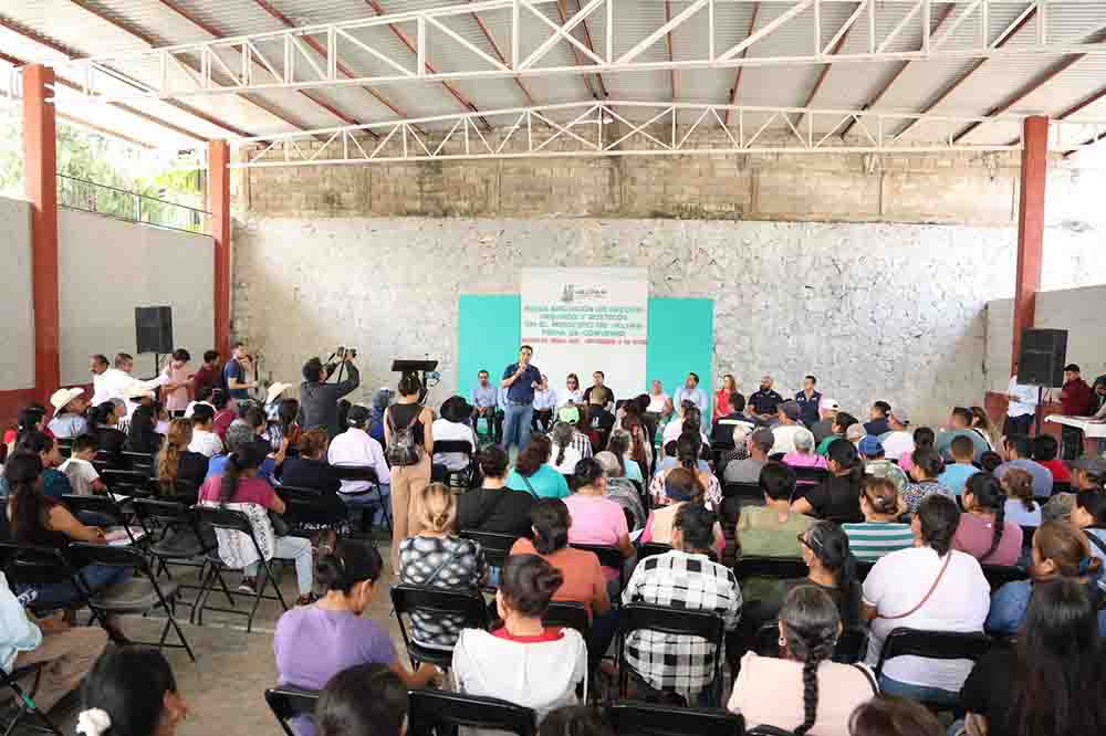 Entregan títulos de propiedad a comunidades indígenas en Jalpan