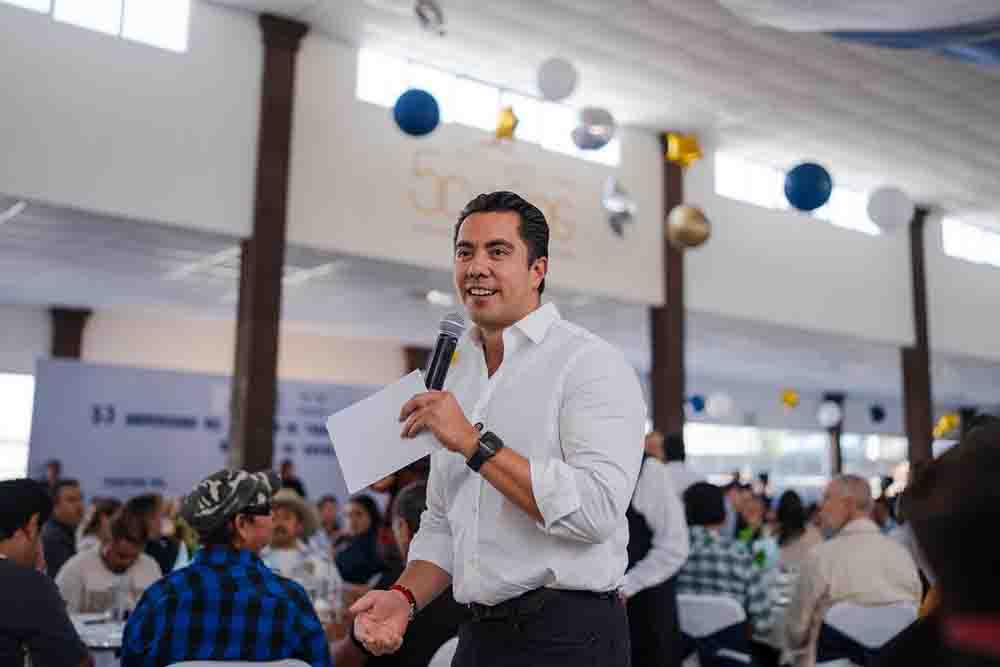 Felifer reconoce a sindicalizados en aniversario 53