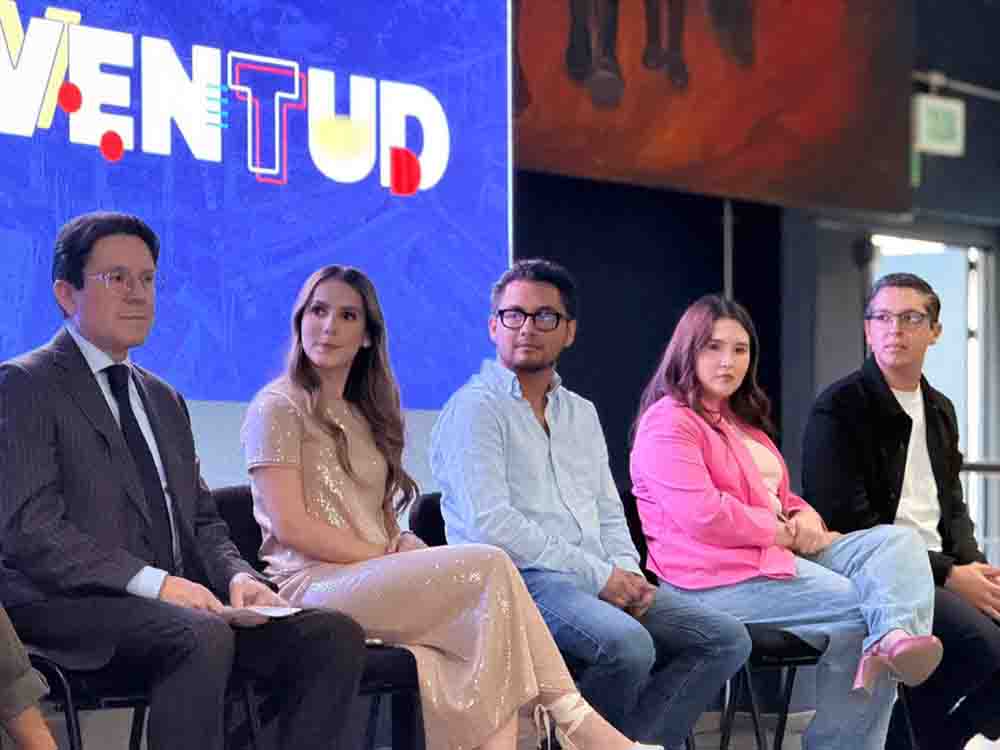 Querétaro premia jóvenes con 25 mil pesos
