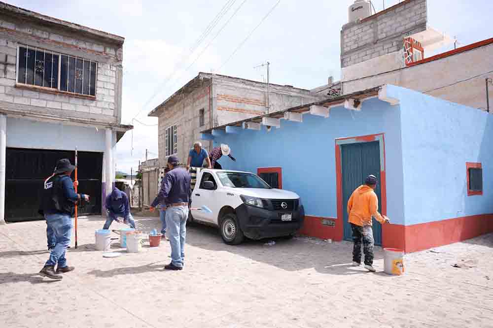 Personal municipal realiza trabajos de limpieza en Laguna de Lourdes, San Juan del Río.