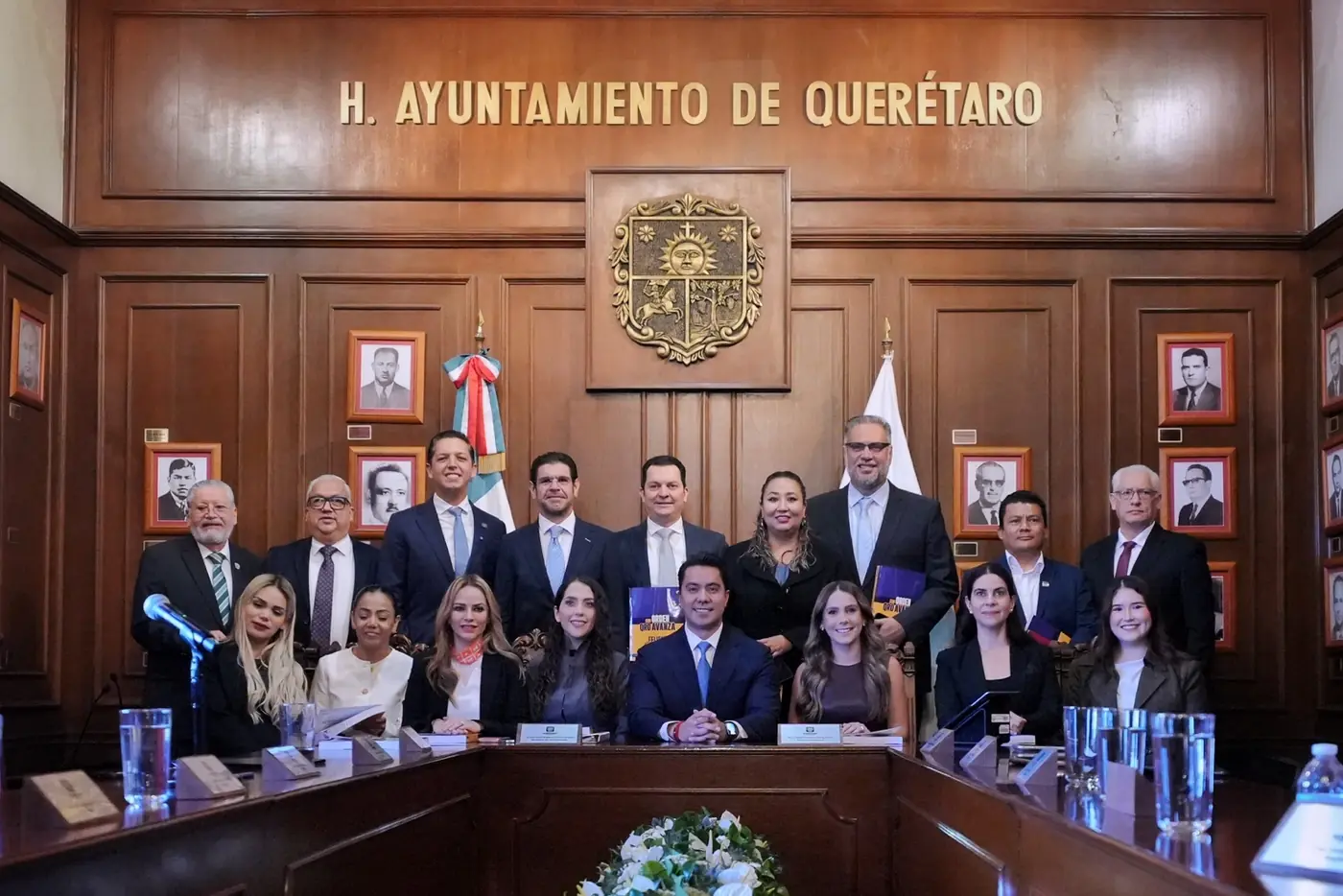 Integrantes del Ayuntamiento de Querétaro durante el Segundo Informe de Gobierno