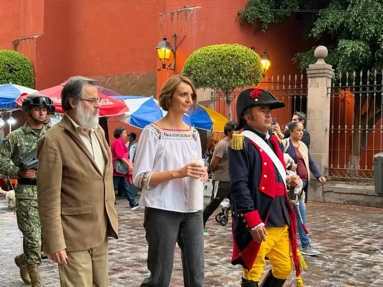 Recorrido de homenaje a conspiradores de 1810 en Querétaro